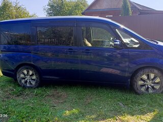 2015 Honda Stepwgn V, синий, 1530000 рублей, вид 3