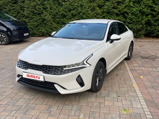 2021 Kia K5 III, белый, 1930000 рублей, вид 1
