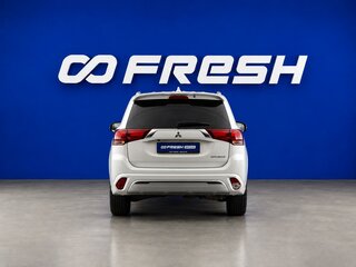2022 Mitsubishi Outlander III Рестайлинг 3, белый, 2819444 рублей, вид 4