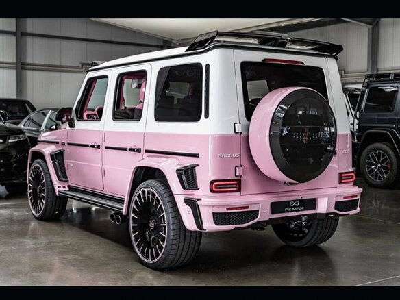 2026 Mercedes-Benz G-Класс AMG Brabus 800 II (W465) Рестайлинг, розовый, 61000000 рублей - вид 3