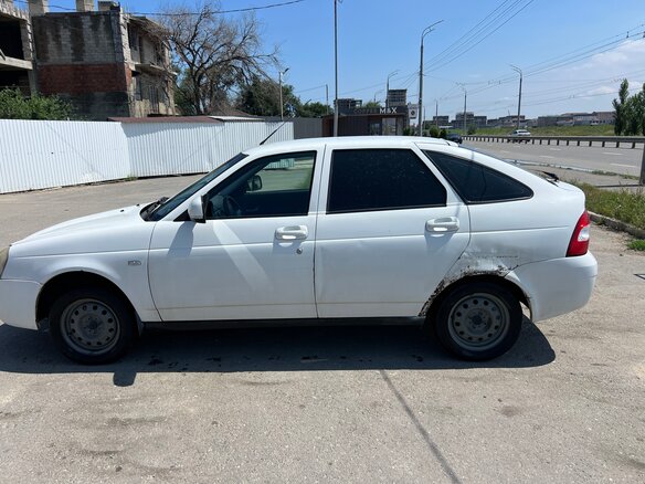 2011 Lada (ВАЗ) Priora I, белый, 225000 рублей - вид 3