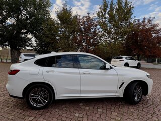 2019 BMW X4 20d II (G02), белый, 4400000 рублей, вид 3