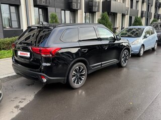 2020 Mitsubishi Outlander III Рестайлинг 3, чёрный, 1770000 рублей, вид 5