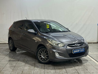 2011 Hyundai Solaris I, чёрный, 510000 рублей, вид 2