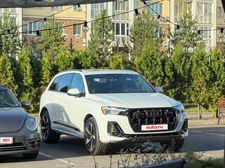 2024 Audi Q7 45 TFSI II (4M) Рестайлинг 2, белый, 8050000 рублей, вид 1