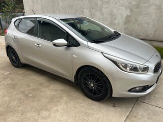 2013 Kia Ceed II, серебристый, 900000 рублей, вид 2