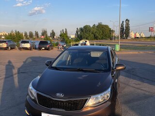 2017 Kia Rio III Рестайлинг, коричневый, 1190000 рублей, вид 2