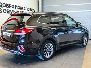 2017 Hyundai Santa Fe Grand III Рестайлинг, коричневый, 1890000 рублей, вид 4