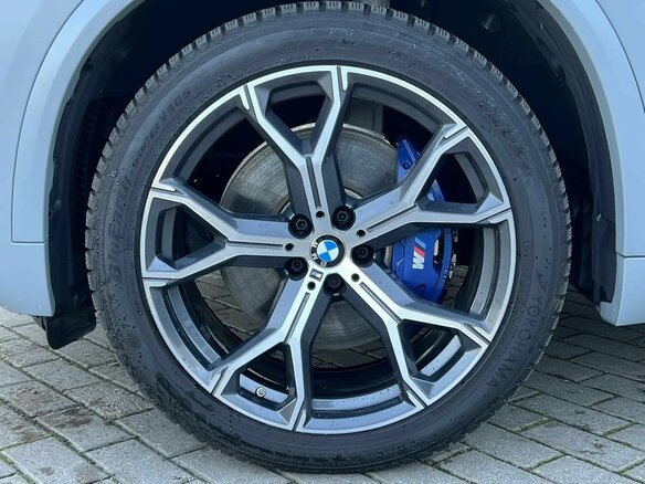 2023 BMW X5 30d IV (G05/G18) Рестайлинг, серый - вид 6