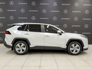 2020 Toyota RAV4 V (XA50), белый, 3350000 рублей, вид 4