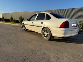 1996 Opel Vectra B, белый, 250000 рублей, вид 4