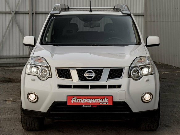 2014 Nissan X-Trail II Рестайлинг, белый - вид 2