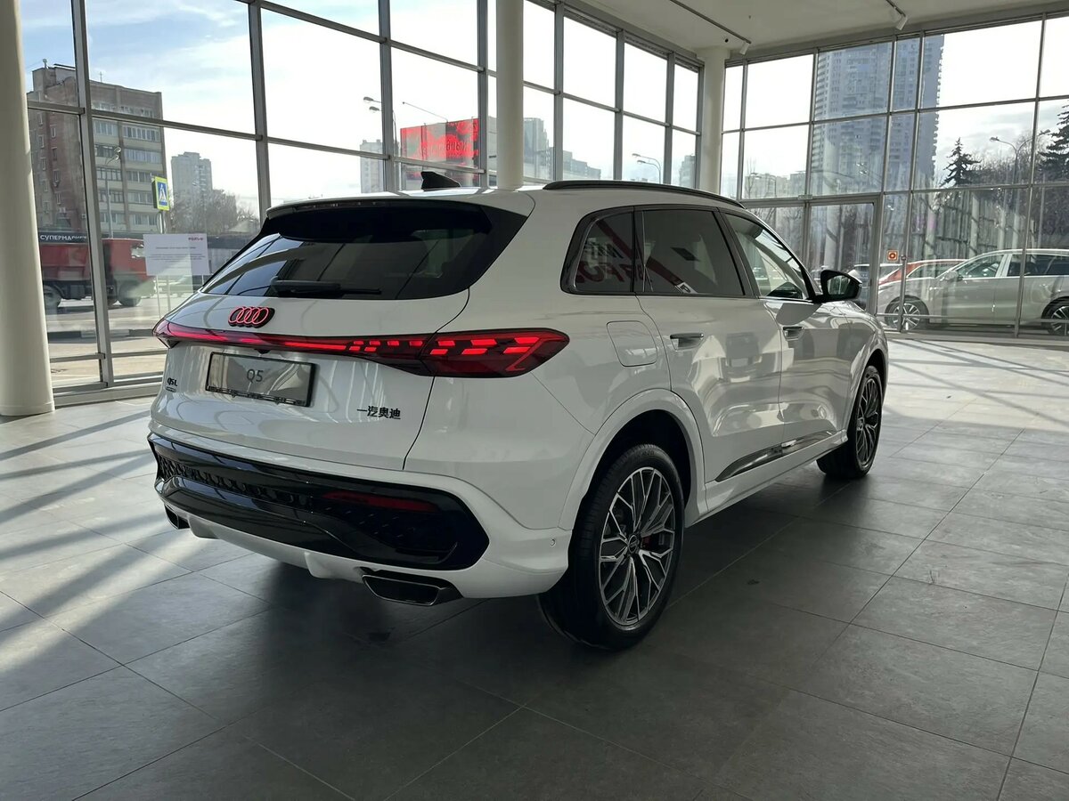 Открыть фотографии: Audi Q5 III (GU)