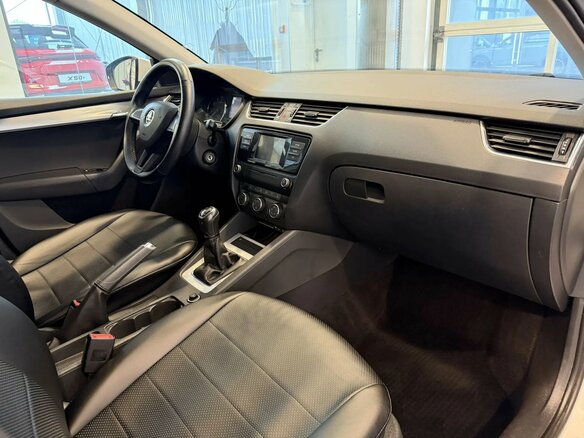 2016 Skoda Octavia III (A7), белый, 1449000 рублей - вид 7