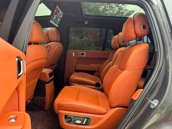 2025 Li Auto (Lixiang) L9 52.3 kWh I Рестайлинг, серый, 7929055 рублей - вид 9
