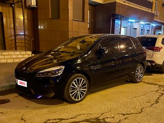2019 BMW 2 серии Active Tourer 225xe F45 Рестайлинг, чёрный, 2500000 рублей, вид 1