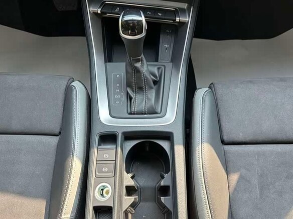 2023 Audi Q3 35 TFSI II (F3), серый, 2140000 рублей - вид 9