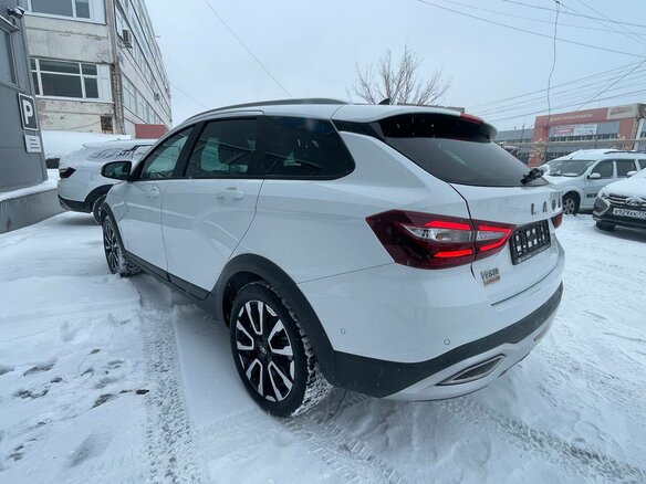 2026 Lada (ВАЗ) Vesta SW Cross I Рестайлинг (NG), белый - вид 11