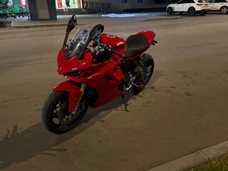 2021 Ducati Supersport, красный, 700000 рублей, вид 4