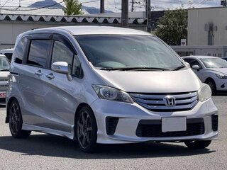 2016 Honda Freed I Рестайлинг 2, серебристый, 927000 рублей, вид 1