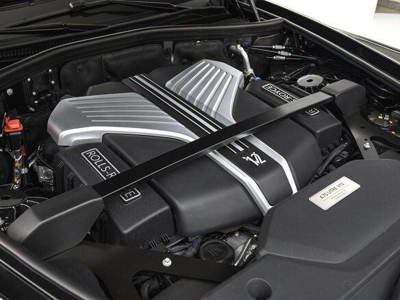2024 Rolls-Royce Phantom VIII Рестайлинг (Series II), чёрный, 80000000 рублей - вид 5