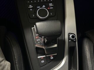 2017 Audi A4 V (B9), серый, 3400000 рублей, вид 5