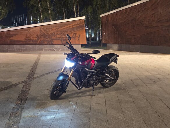 2015 Yamaha MT-09 (FZ-09), красный, 699999 рублей - вид 3