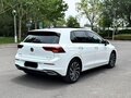 2022 Volkswagen Golf VIII, белый - вид 4