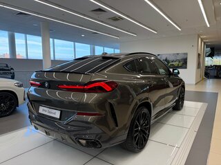 2026 BMW X6 30d III (G06) Рестайлинг, зелёный, 16490000 рублей, вид 4