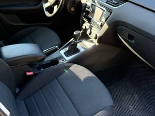 2014 Skoda Octavia III (A7), чёрный, 1290000 рублей, вид 4