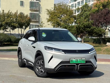 2025 BYD Yuan Up 45.12 kWh, серебристый, 2020000 рублей, вид 2