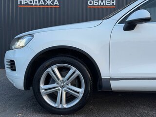2012 Volkswagen Touareg II, белый, 2400000 рублей, вид 5
