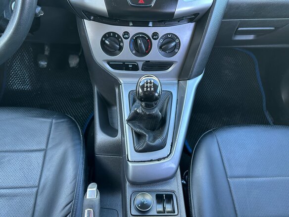 2015 Ford Focus III, белый, 689000 рублей - вид 10