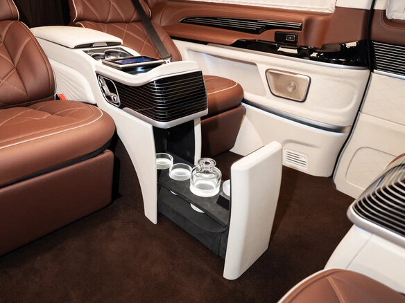 2024 Mercedes-Benz V-Класс 300 d экстра длинный III (W447) Рестайлинг 2, чёрный - вид 18