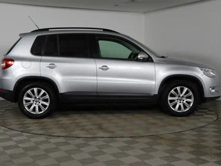 2010 Volkswagen Tiguan I, серебристый, 949990 рублей, вид 4