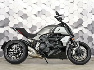 2021 Ducati Diavel 1260, серый, 1950000 рублей, вид 3