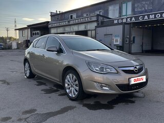 2011 Opel Astra J, бежевый, 600000 рублей, вид 2