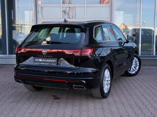 2026 Volkswagen Touareg III Рестайлинг, чёрный, 8599000 рублей, вид 3