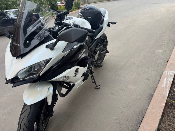 2017 Kawasaki ER-6F (Ninja 650R), белый, 700000 рублей - вид 4