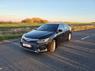 2015 Toyota Camry VII (XV50) Рестайлинг, чёрный, 1850000 рублей, вид 1