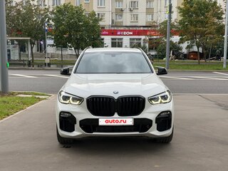 2019 BMW X5 40i IV (G05/G18), белый, 6400000 рублей, вид 2