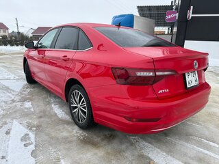 2019 Volkswagen Jetta 6-speed VII, красный, 1650000 рублей, вид 2