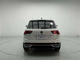 2022 Volkswagen Tiguan II Рестайлинг, серебристый, 2500888 рублей, вид 5