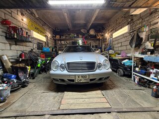 2000 Mercedes-Benz CLK-Класс 230 I (W208) Рестайлинг, серебристый, 720000 рублей, вид 5