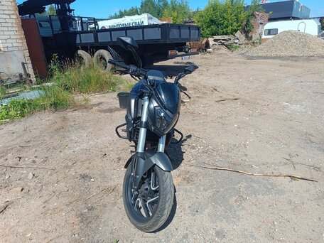 2021 Bajaj Dominar 400, чёрный, 340000 рублей, вид 2