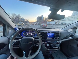 2017 Chrysler Pacifica RU, серый, 3400000 рублей, вид 5