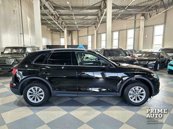 2018 Audi Q5 II (FY), чёрный, 2949000 рублей - вид 3