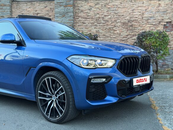 2019 BMW X6 30d III (G06), синий, 6950000 рублей - вид 21