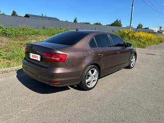 2015 Volkswagen Jetta VI Рестайлинг, коричневый, 1000000 рублей, вид 4