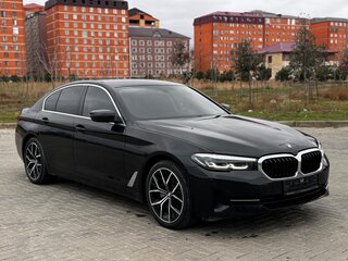 2020 BMW 5 серии 520i VII (G30/G31/G38) Рестайлинг, чёрный, 3750000 рублей, вид 5